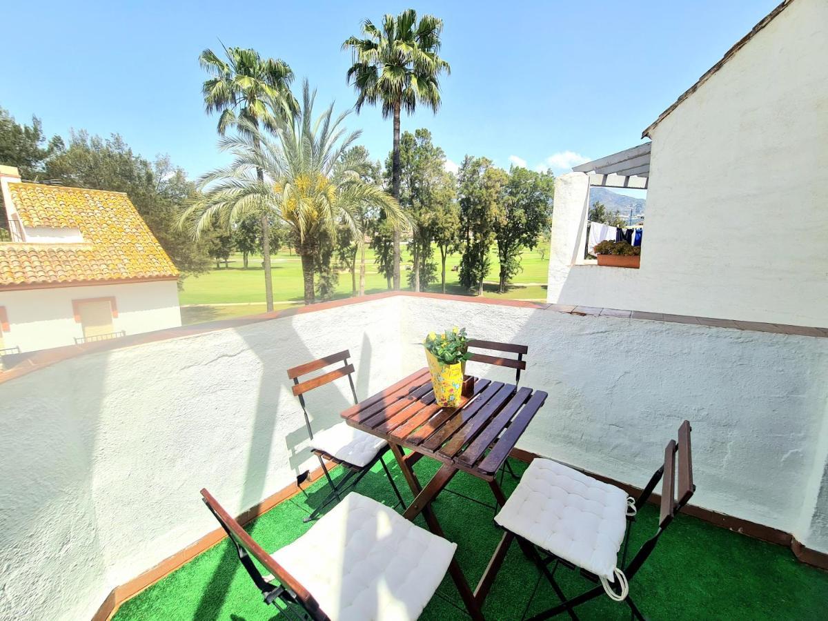 Apartamento con vistas al Campo de Golf y Piscina Apartamento Fuengirola Exterior foto