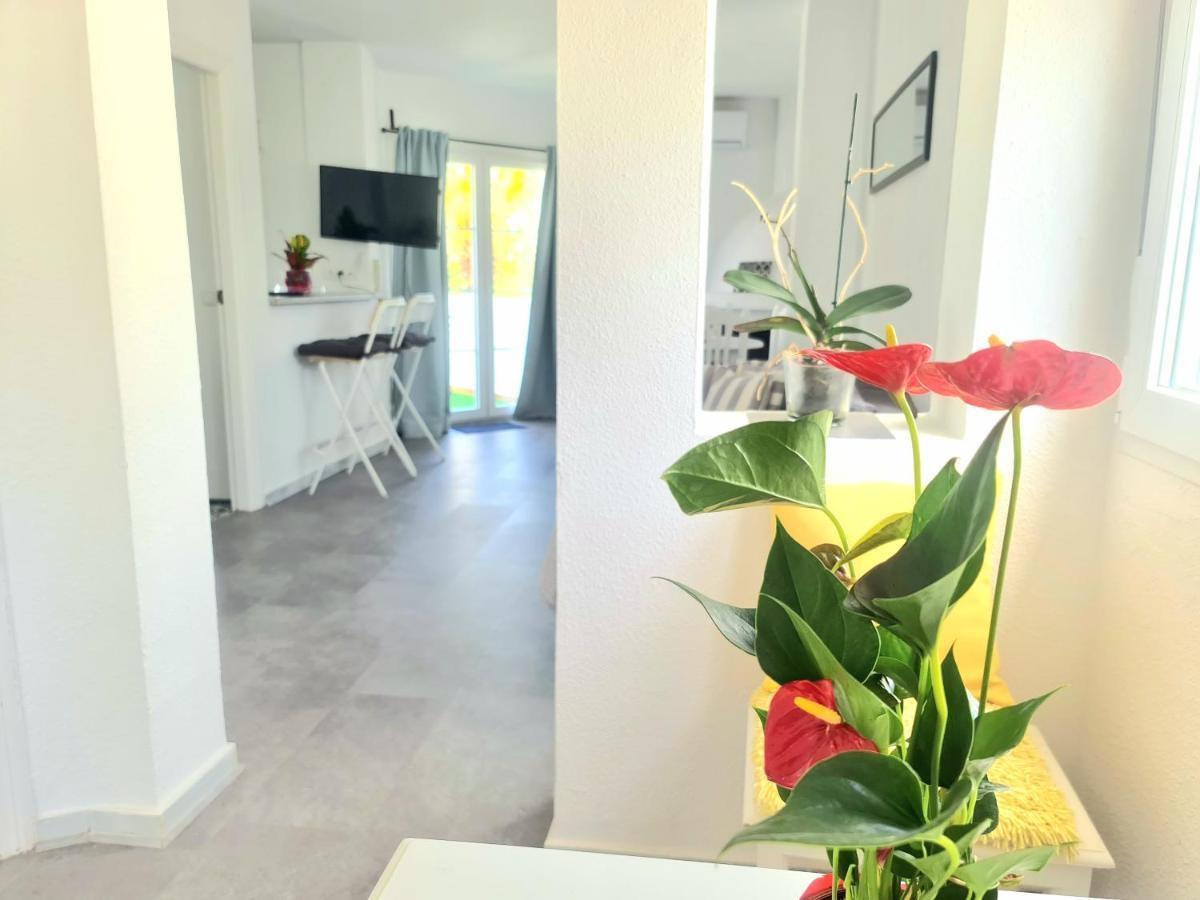 Apartamento con vistas al Campo de Golf y Piscina Apartamento Fuengirola Exterior foto