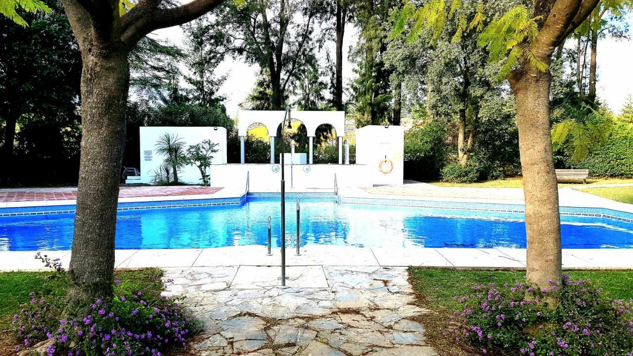 Apartamento con vistas al Campo de Golf y Piscina Apartamento Fuengirola Exterior foto